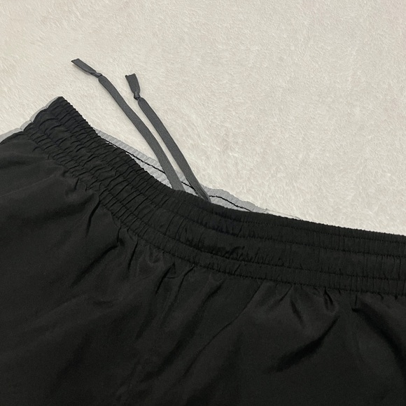 Nike athletic shorts with shorts attached - Picture 7 of 8